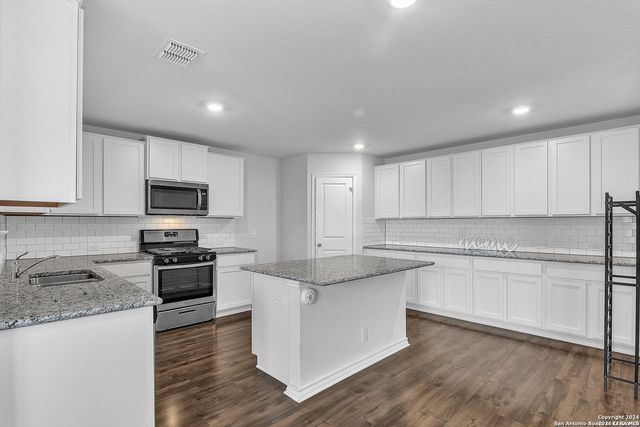 955 Red Merganser, San Antonio, TX 78253