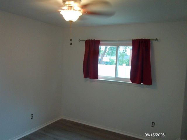 8138 Hillcrest Boulevard, Westland, MI 48185