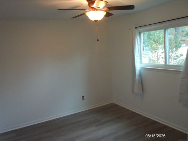 8138 Hillcrest Boulevard, Westland, MI 48185