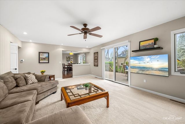 292 Winding Creek Drive, Naperville, IL 60565