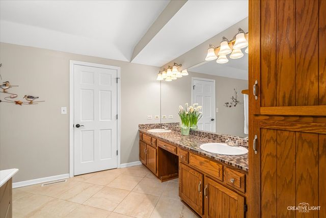 292 Winding Creek Drive, Naperville, IL 60565