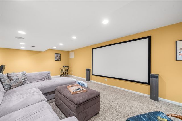 292 Winding Creek Drive, Naperville, IL 60565