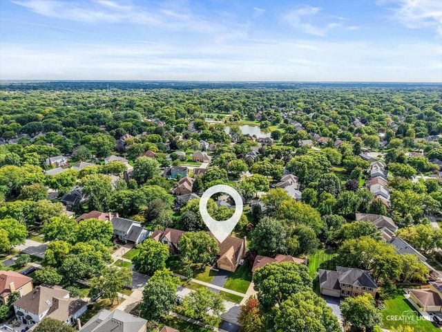 292 Winding Creek Drive, Naperville, IL 60565