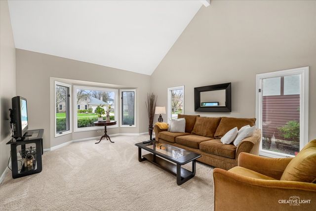 292 Winding Creek Drive, Naperville, IL 60565