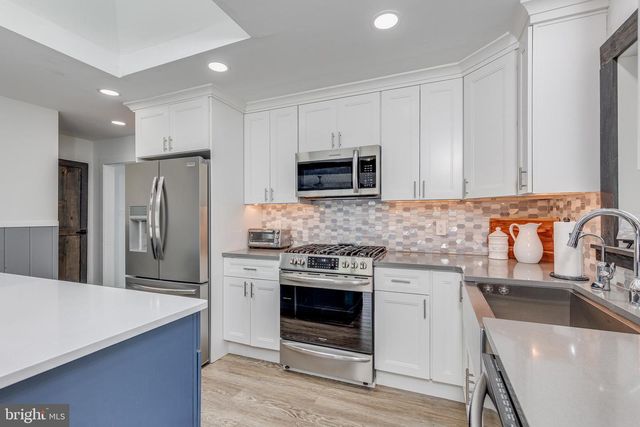 56 NEETA TRL, Medford Lakes, NJ 08055