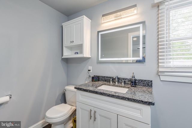56 NEETA TRL, Medford Lakes, NJ 08055