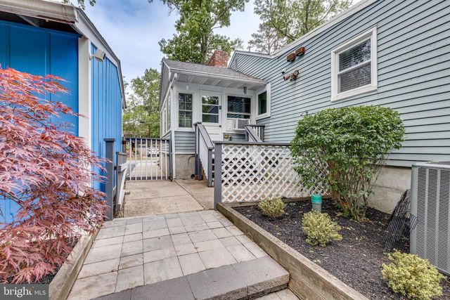 56 NEETA TRL, Medford Lakes, NJ 08055