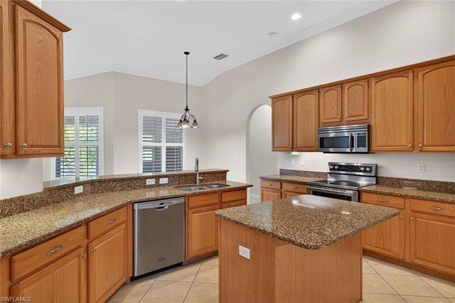9580 Gladiolus Preserve CIR, Fort Myers, FL 33908