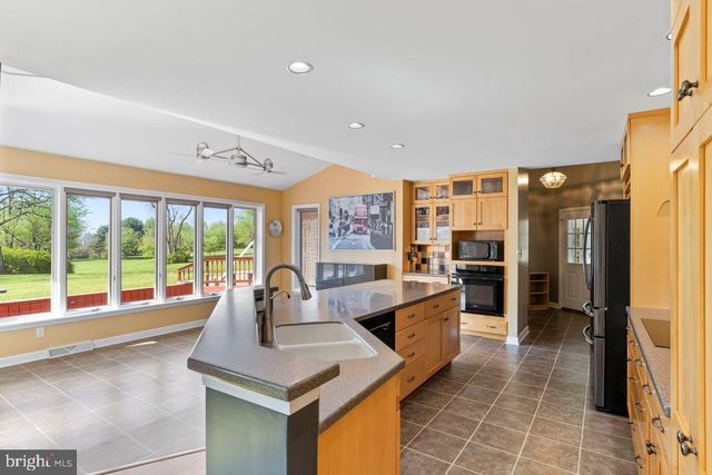 240 N OLD STONEHOUSE ROAD, Carlisle, PA 17015