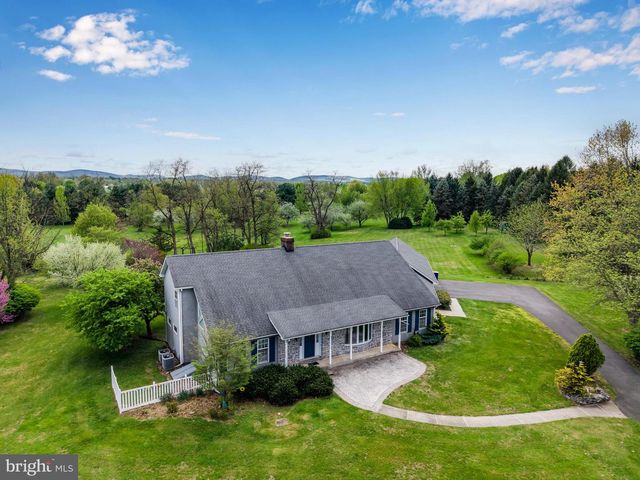 240 N OLD STONEHOUSE ROAD, Carlisle, PA 17015