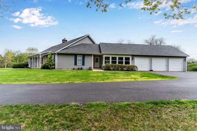 240 N OLD STONEHOUSE ROAD, Carlisle, PA 17015