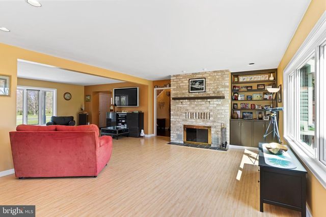 240 N OLD STONEHOUSE ROAD, Carlisle, PA 17015