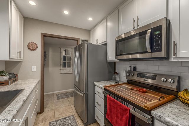 9845 W ROYAL RIDGE Drive, Sun City, AZ 85351