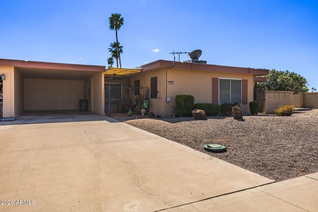 9845 W ROYAL RIDGE Drive, Sun City, AZ 85351