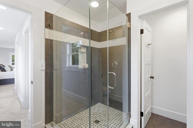 5633 5TH ST N, Arlington, VA 22205