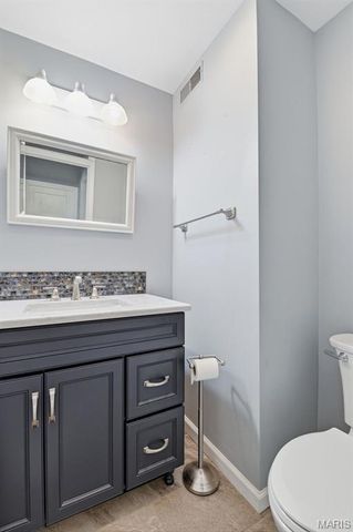 7227 El Moro Avenue, Richmond Heights, MO 63117