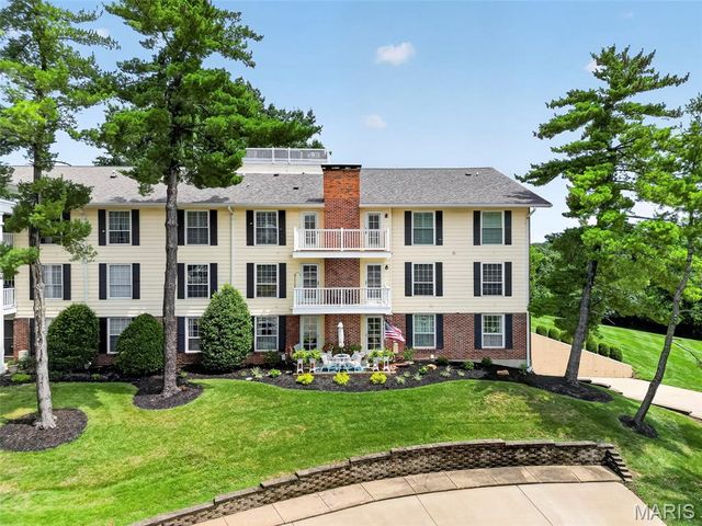 1530 Bedford Forge Court 15, Chesterfield, MO 63017