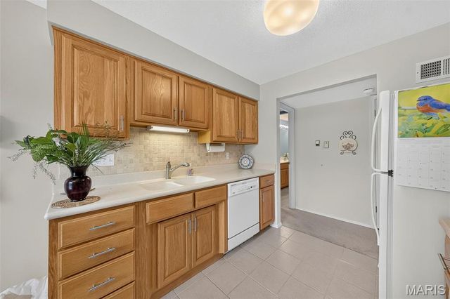 1530 Bedford Forge Court 15, Chesterfield, MO 63017