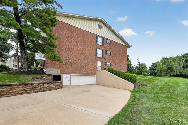 1530 Bedford Forge Court 15, Chesterfield, MO 63017