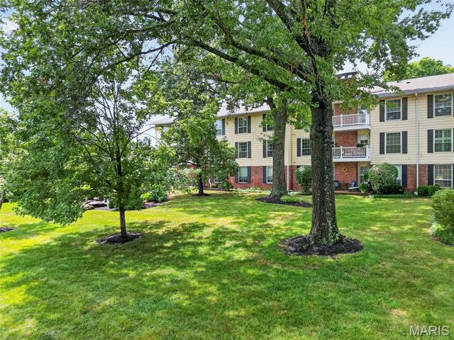 1530 Bedford Forge Court 15, Chesterfield, MO 63017