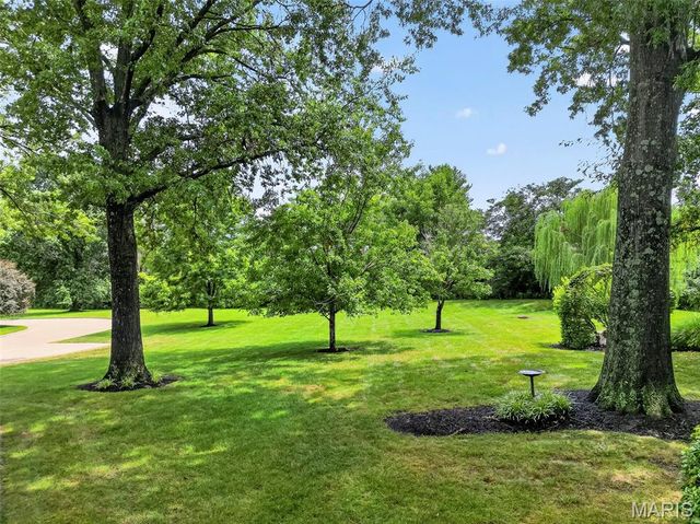 1530 Bedford Forge Court 15, Chesterfield, MO 63017