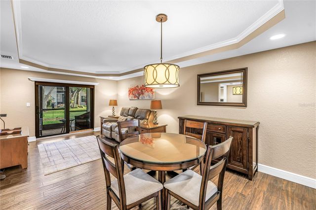 11800 PARK BOULEVARD 104, Seminole, FL 33772