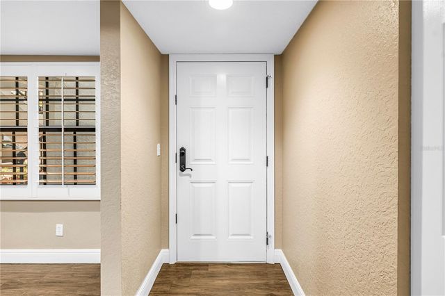 11800 PARK BOULEVARD 104, Seminole, FL 33772