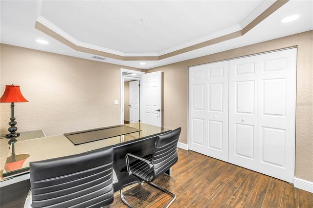 11800 PARK BOULEVARD 104, Seminole, FL 33772