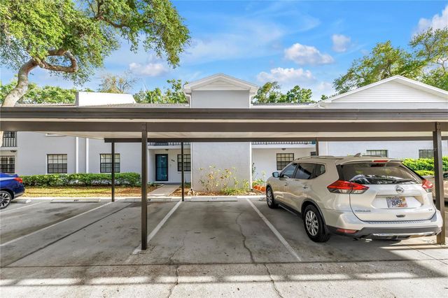 11800 PARK BOULEVARD 104, Seminole, FL 33772