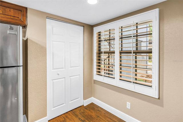 11800 PARK BOULEVARD 104, Seminole, FL 33772