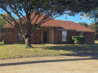 1301 Mallard Drive, Desoto, TX 75115