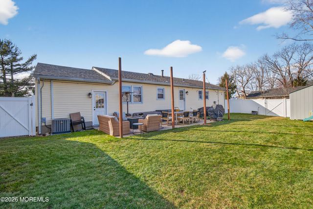 50 Maple Street, Beachwood, NJ 08722