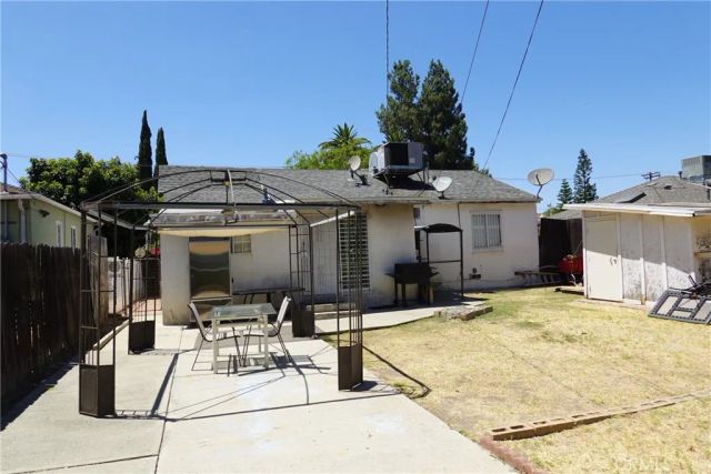 5924 Lindley Avenue, Encino, CA 91316