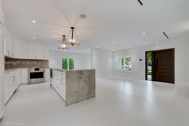 7107 SW 63rd Avenue, South Miami, FL 33143