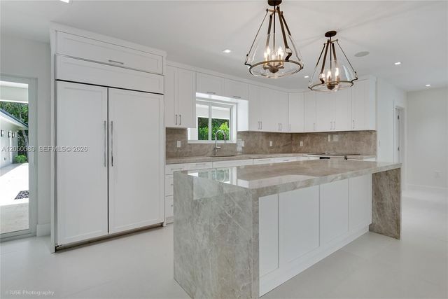 7107 SW 63rd Avenue, South Miami, FL 33143