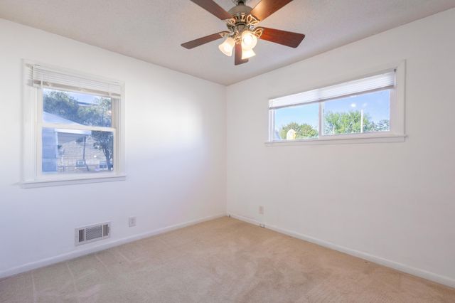 1771 Ivy Avenue E, Saint Paul, MN 55106