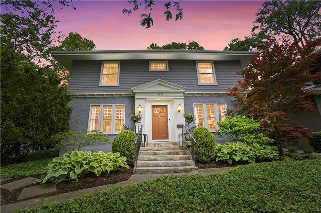712 Oakwood Avenue, Oakwood, OH 45419
