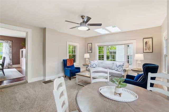 712 Oakwood Avenue, Oakwood, OH 45419