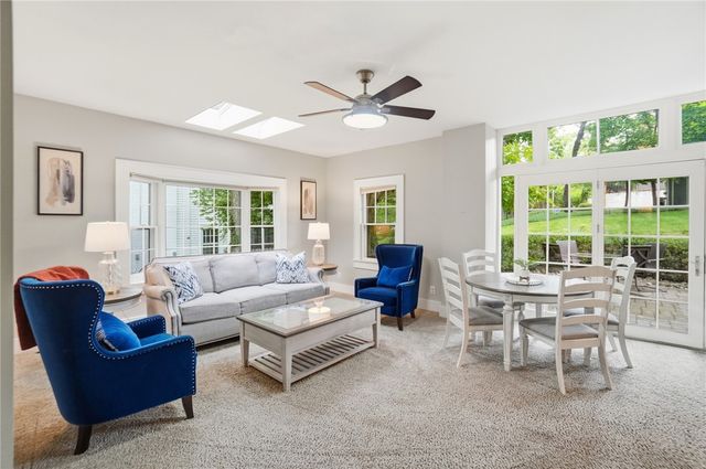 712 Oakwood Avenue, Oakwood, OH 45419