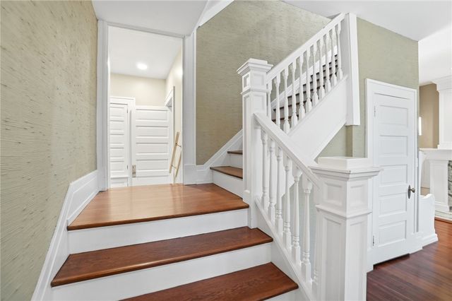 712 Oakwood Avenue, Oakwood, OH 45419