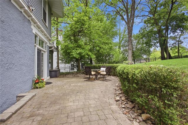 712 Oakwood Avenue, Oakwood, OH 45419