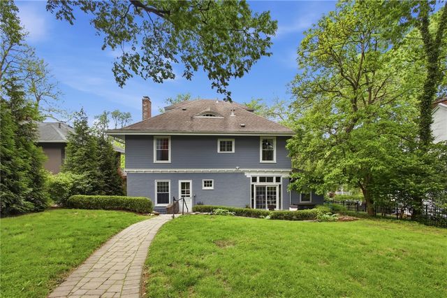 712 Oakwood Avenue, Oakwood, OH 45419