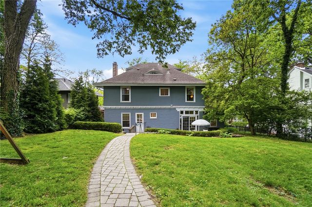 712 Oakwood Avenue, Oakwood, OH 45419