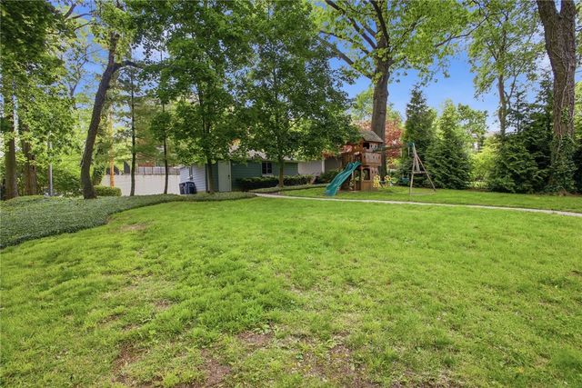 712 Oakwood Avenue, Oakwood, OH 45419