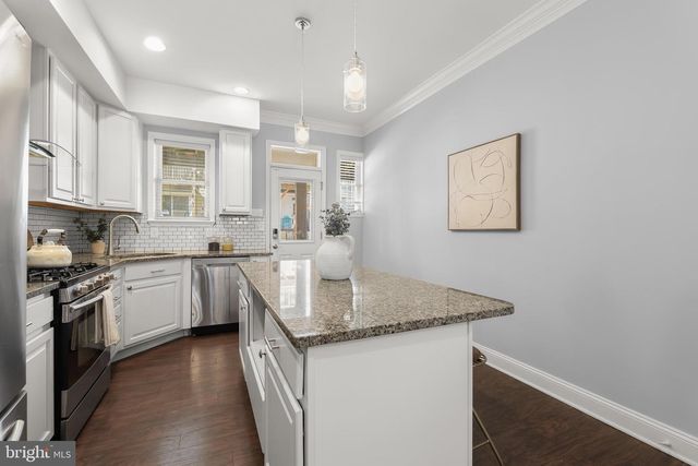 611 S LINWOOD AVE, Baltimore, MD 21224