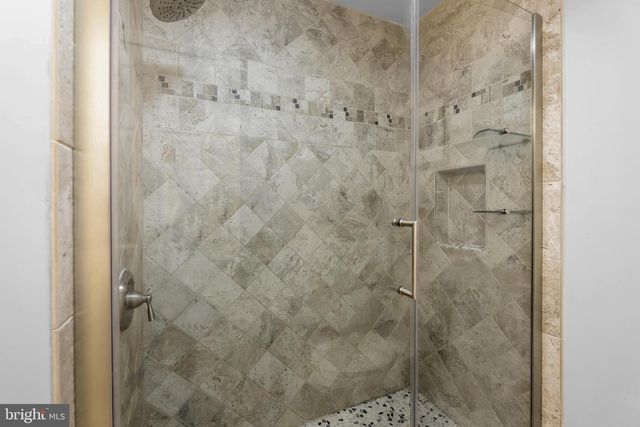 611 S LINWOOD AVE, Baltimore, MD 21224