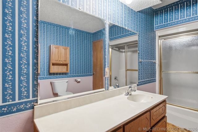 15550 S 4187 Road, Claremore, OK 74017