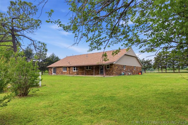 15550 S 4187 Road, Claremore, OK 74017