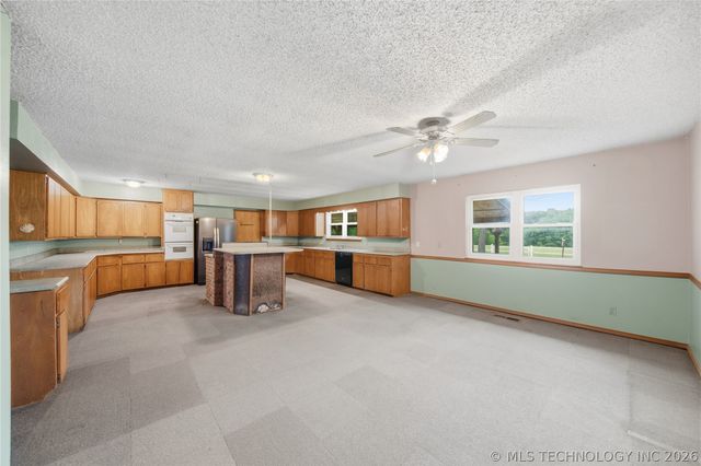 15550 S 4187 Road, Claremore, OK 74017