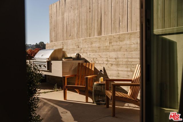 3642 Beverly Ridge Drive, Sherman Oaks, CA 91423